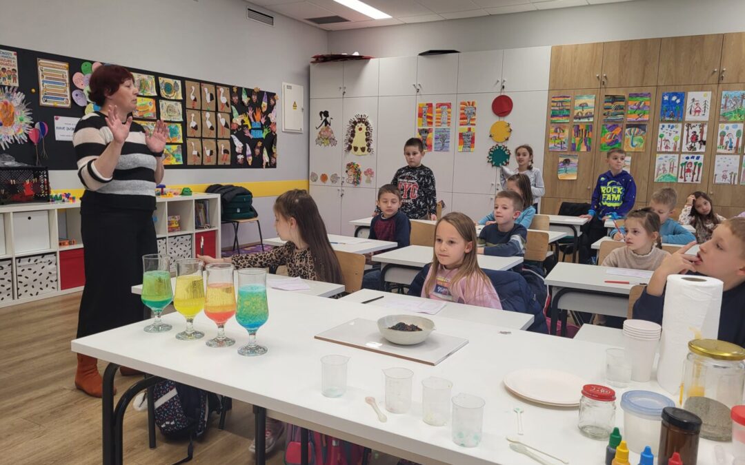 Poseban sat A2 Prirodoslovlja: Pokusi s Tonkinom mamom