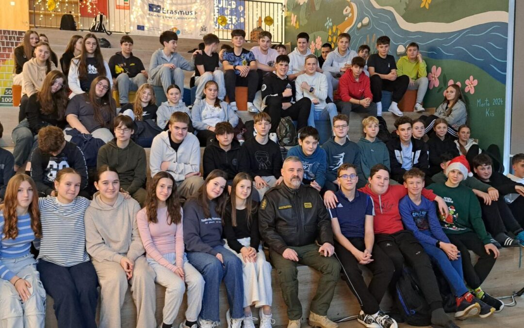 Hrvatski branitelj Ivica Jurenec održao predavanje učenicima osmih razreda