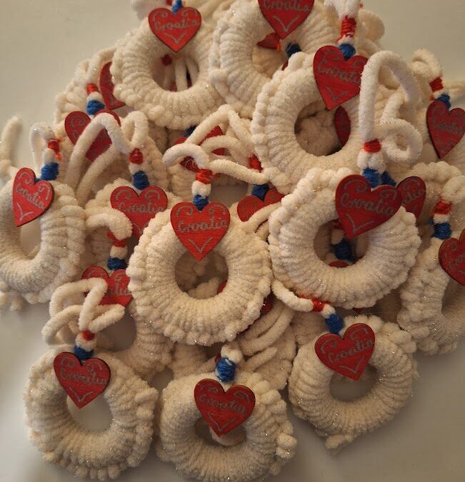 European Christmas Three Decoration