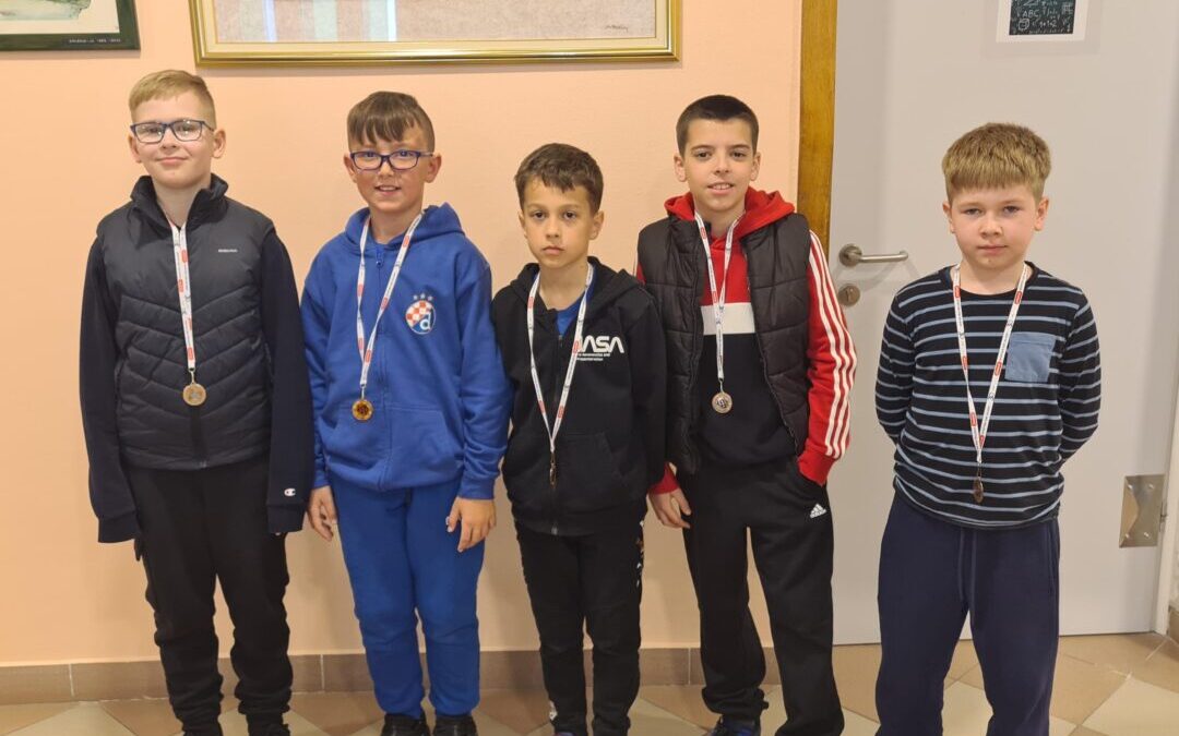 Šahisti OŠ “Podolice” među najboljima u županiji